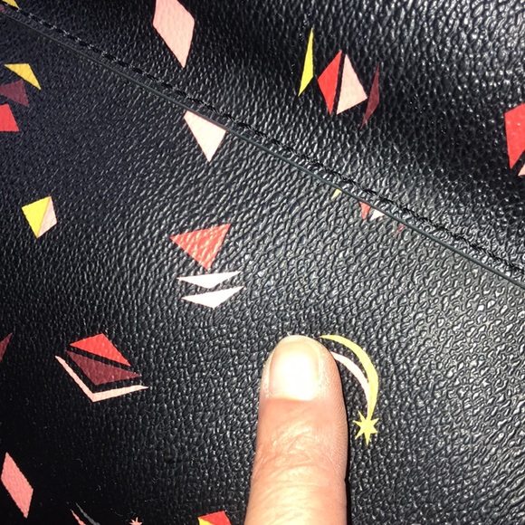 Black with Print design Fossil Tote - Picture 9 of 11